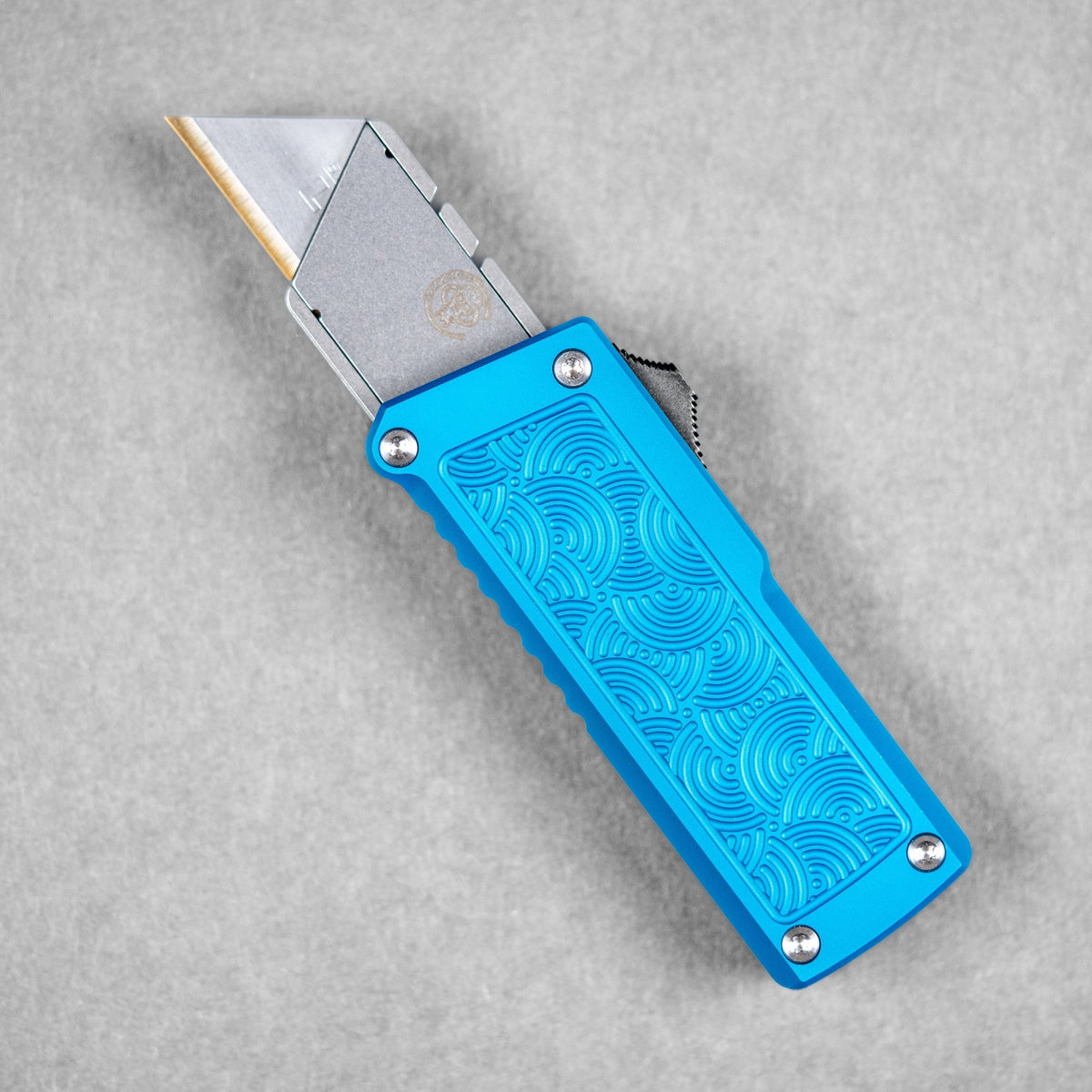 Chaves x URBAN CHUB OTF w/ Aluminum Chaos Seigaiha™ - Royal Blue - URBAN EDC®