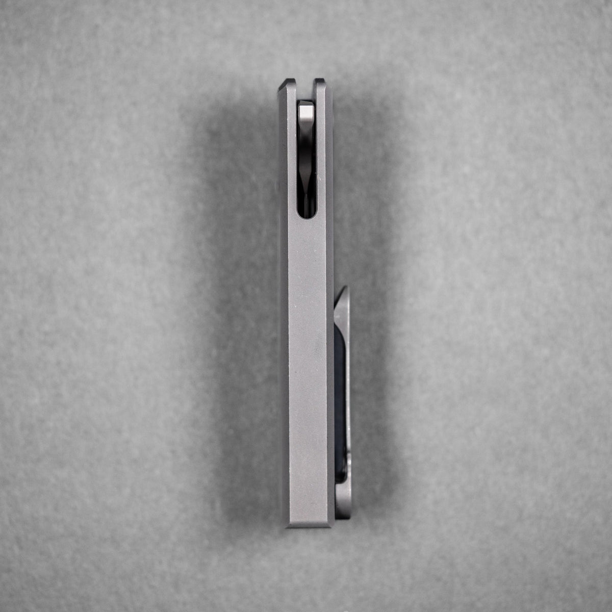 Chaves x URBAN NTAK Integral - Dark Stonewash M390 w/ Dark Stonewash Titanium Chaos Seigaiha™ - URBAN EDC®