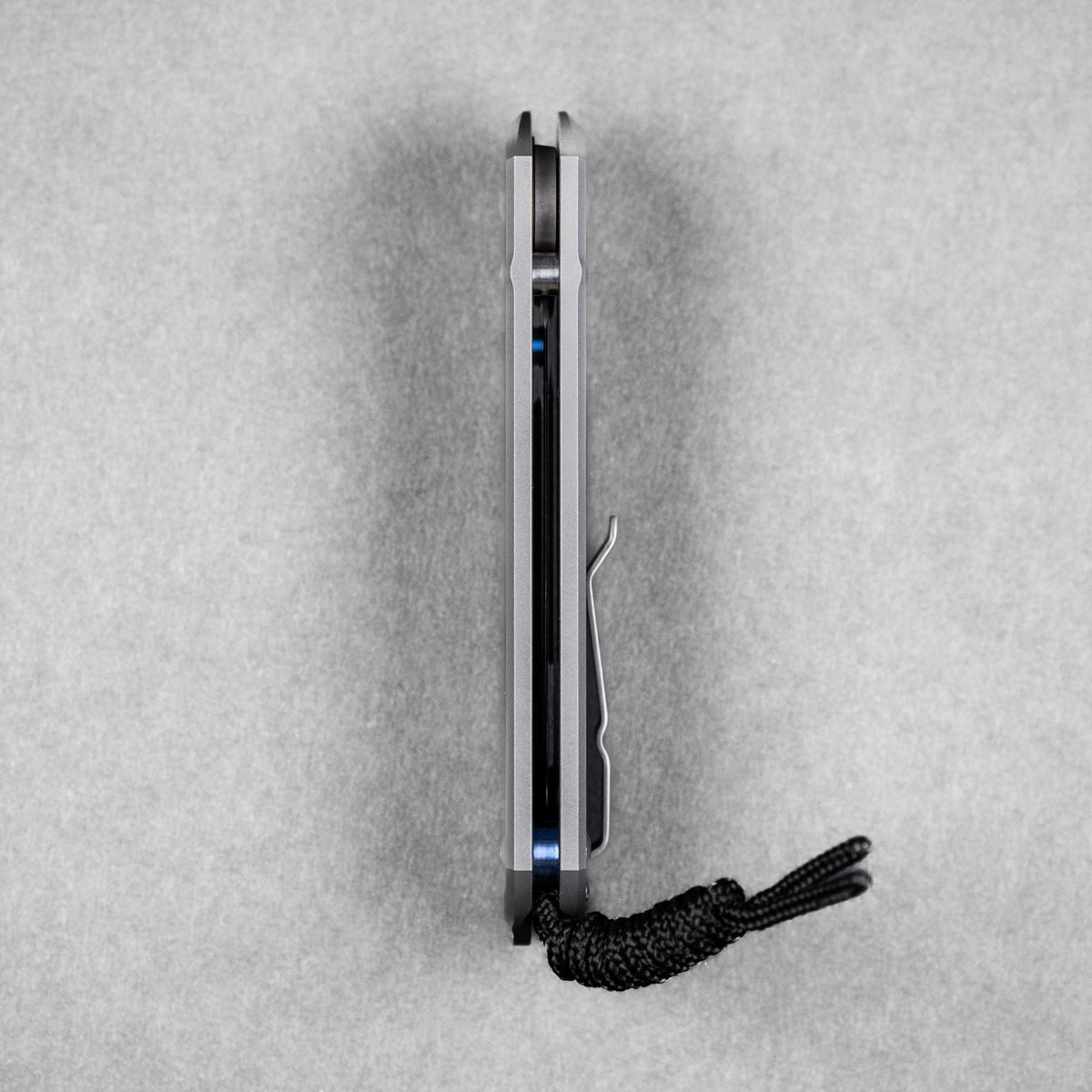 Chris Reeve Large Sebenza 31 Drop Point - Glass Blasted Titanium w/ Blue Accents - URBAN EDC®