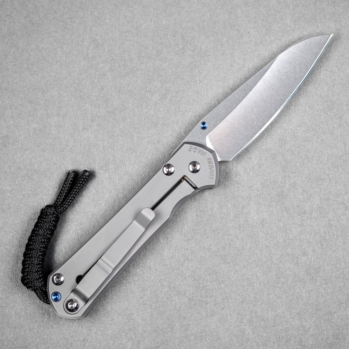 Chris Reeve Small Sebenza 31 - Insingo Magnacut & Glass Blasted Titanium w/ Blue Accents - URBAN EDC®