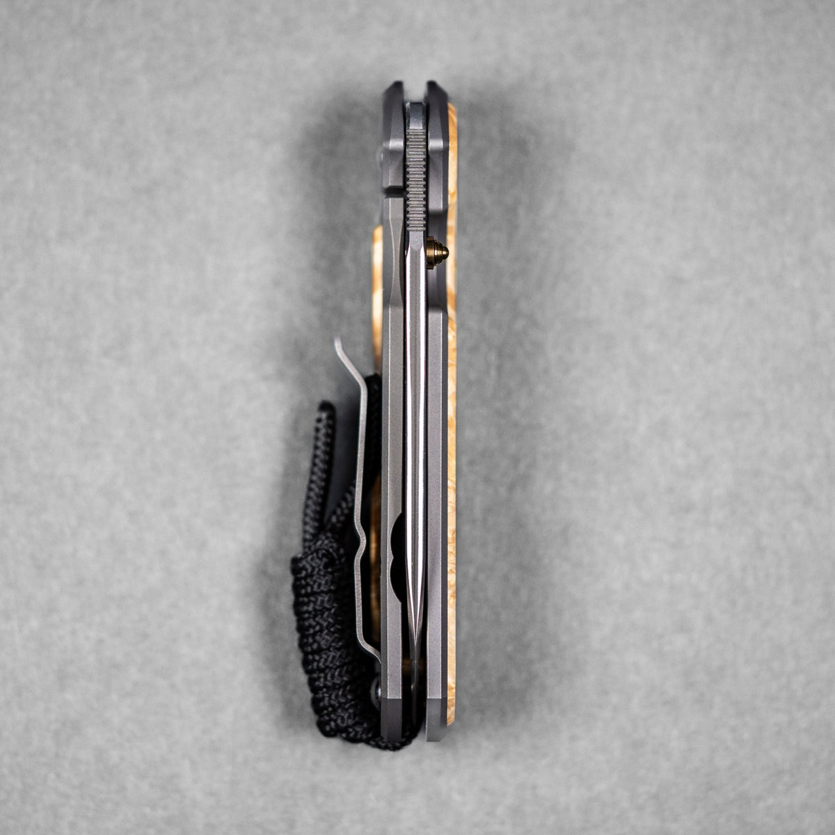 Chris Reeve Small Sebenza 31 - Insingo Magnacut & Glass Blasted Titanium w/ Box Elder - URBAN EDC®