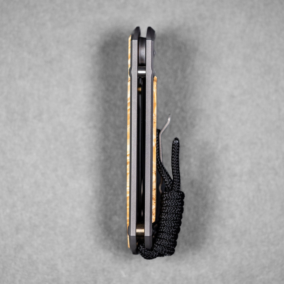Chris Reeve Small Sebenza 31 - Insingo Magnacut & Glass Blasted Titanium w/ Box Elder - URBAN EDC®