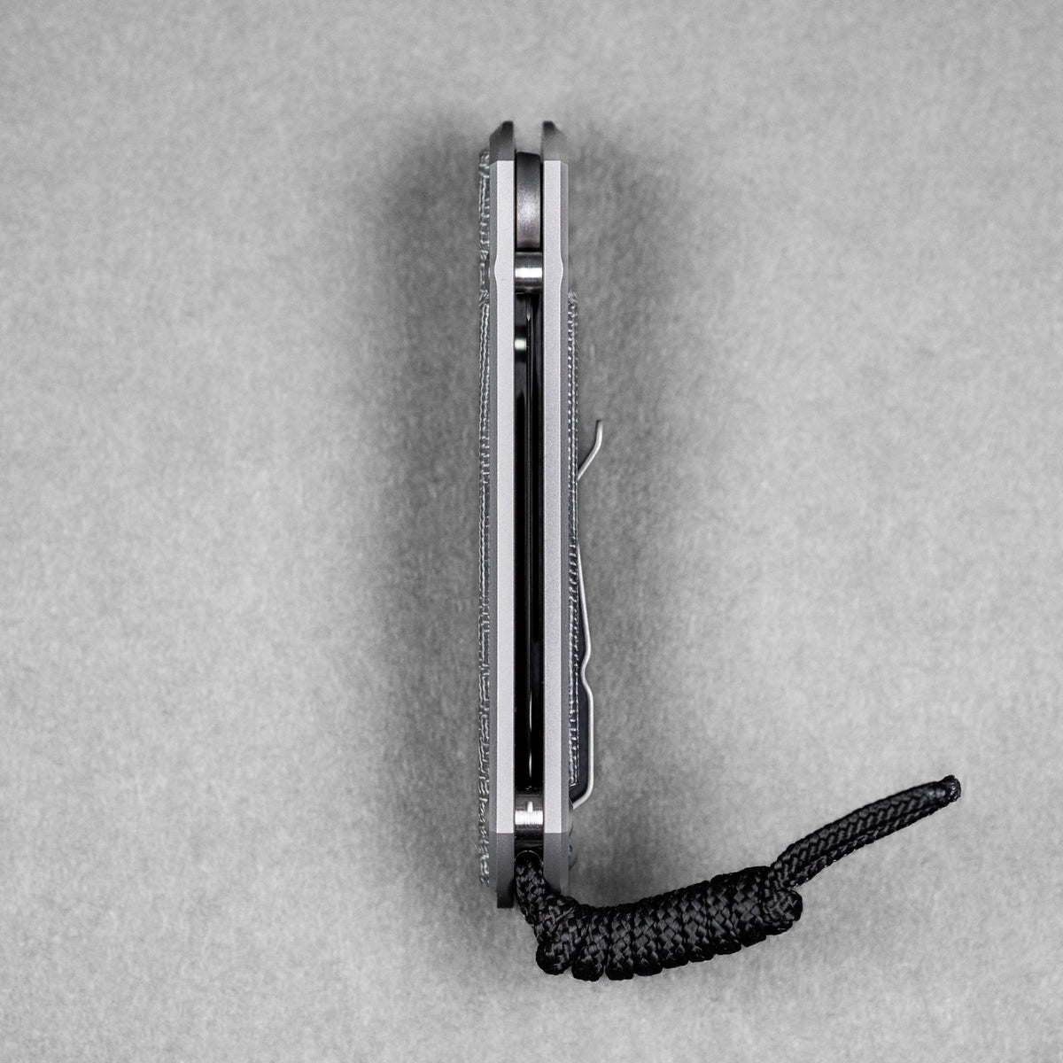 Chris Reeve Small Sebenza 31 - Stonewashed Magnacut & Glass Blasted Titanium w/ Black Canvas Micarta Inlay - URBAN EDC®