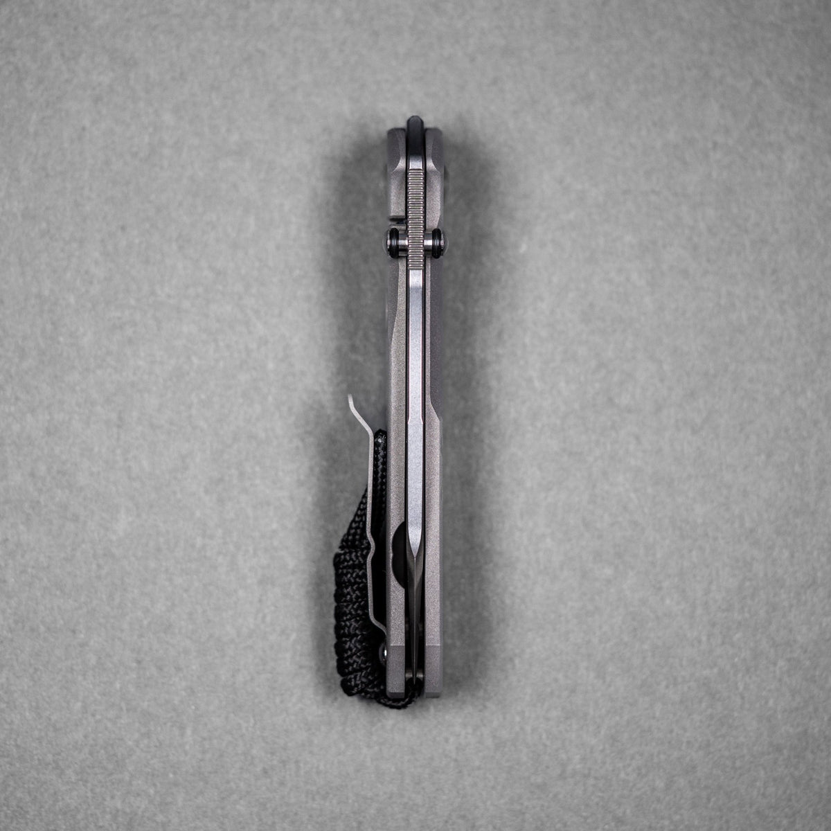 Chris Reeve Umnumzaan - Drop Point Magnacut & Sandblasted Titanium - URBAN EDC®
