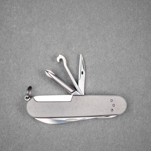 Daily Customs Super Tinker - Titanium w/ Zitanium Insert - URBAN EDC®