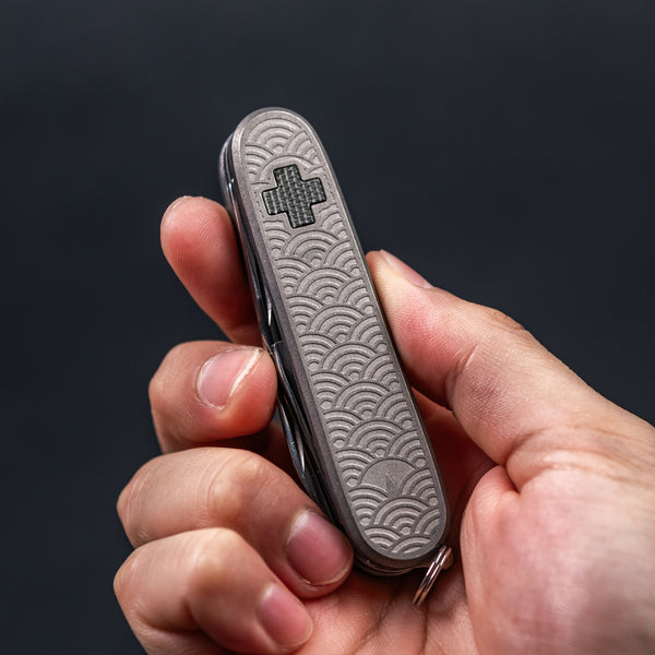 Daily Customs x URBAN Recruit SAK - Seigaiha Titanium w/ Black Micarta Inlay - URBAN EDC®