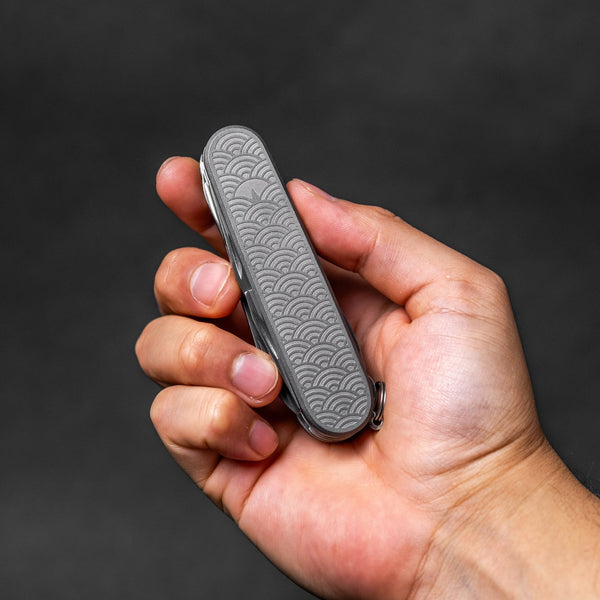 Daily Customs x URBAN Super Tinker 91.2 Titanium Seigaiha - URBAN EDC®