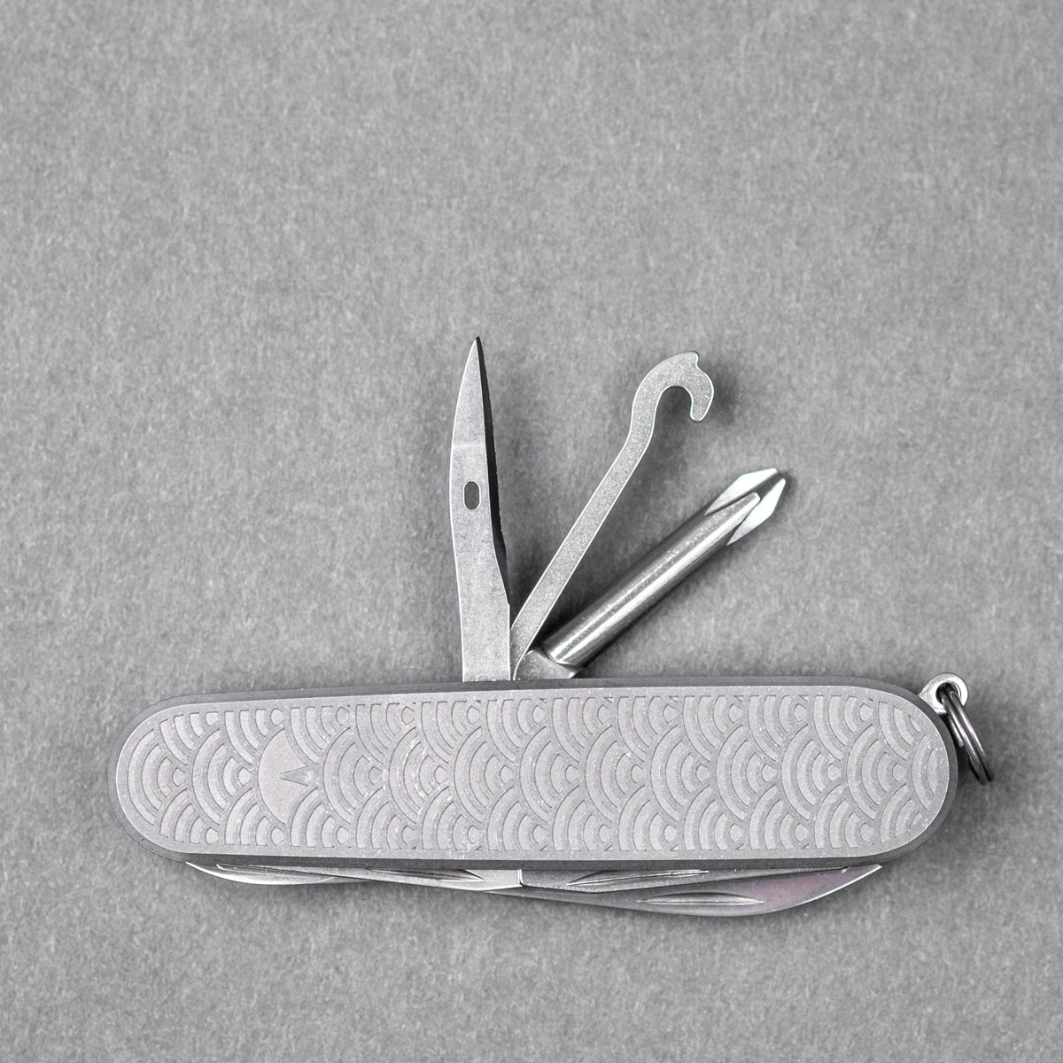 Daily Customs x URBAN Super Tinker 91.2 Titanium Seigaiha - URBAN EDC®