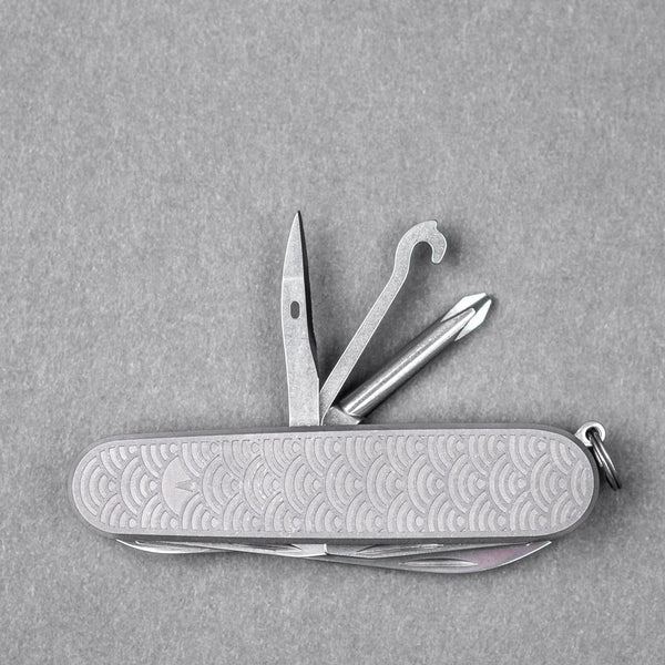 Daily Customs x URBAN Super Tinker 91.2 Titanium Seigaiha - URBAN EDC®