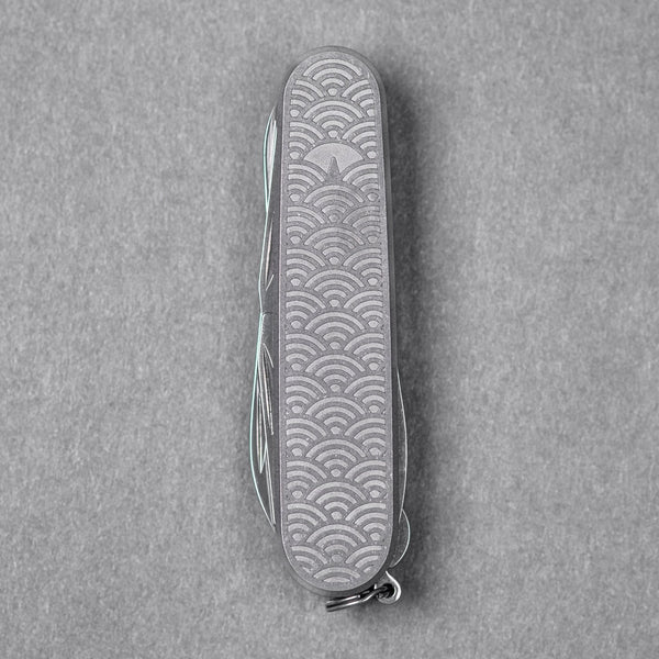 Daily Customs x URBAN Super Tinker 91.2 Titanium Seigaiha - URBAN EDC®