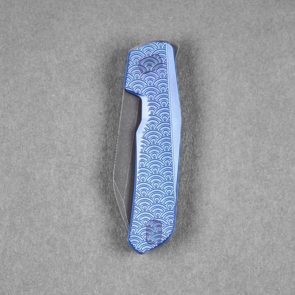 Divo x URBAN Chaser - Blurple Seigaiha - URBAN EDC®