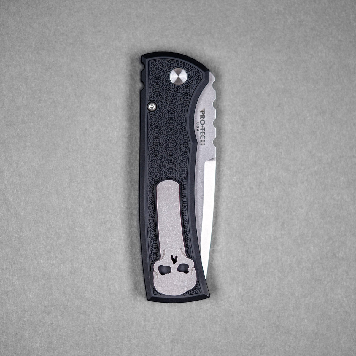 Drop Date (04/22): Chaves x Pro - Tech x URBAN Redencion 229 - Stonewashed S35VN & Black Aluminum w/ Chaos Seigaiha™ - URBAN EDC®
