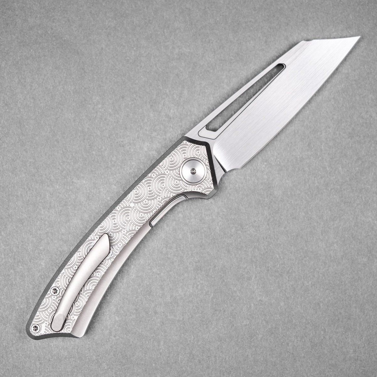 Drop Date (05/27): Gecko x URBAN Pictus V2 - Hand - Rubbed Vanax & Stonewashed Ti Chaos Seigaiha™ - URBAN EDC®