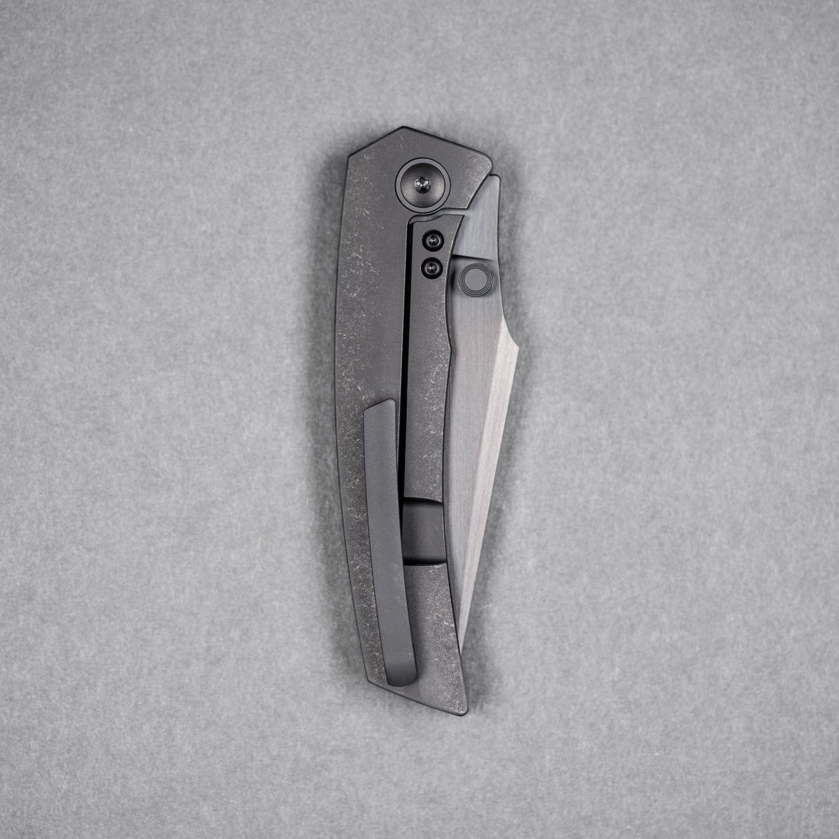 Drop Date (07/22): URBAN Isurus - Hand-Rubbed DLC Vanax & Black DLC Stonewashed Ti w/ Zirconium Hardware - URBAN EDC®