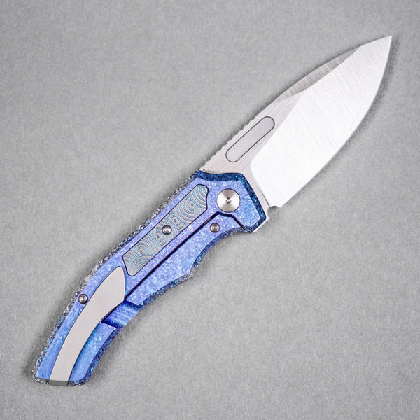 Drop Date (08/12): Griffin Co x URBAN Scout F3.5 Folder - Belt Satin Magnacut & Blurple Crystal Titanium w/ Satin Chaos Seigaiha™ - URBAN EDC®