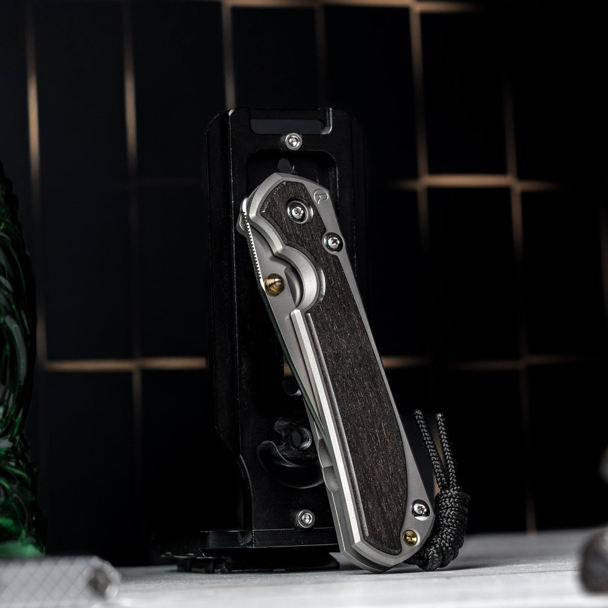 Drop Date (08/26): Chris Reeve Large Sebenza 31 - Drop Point Magnacut & Glass Blasted Titanium w/ Bog Oak Inlay - URBAN EDC®