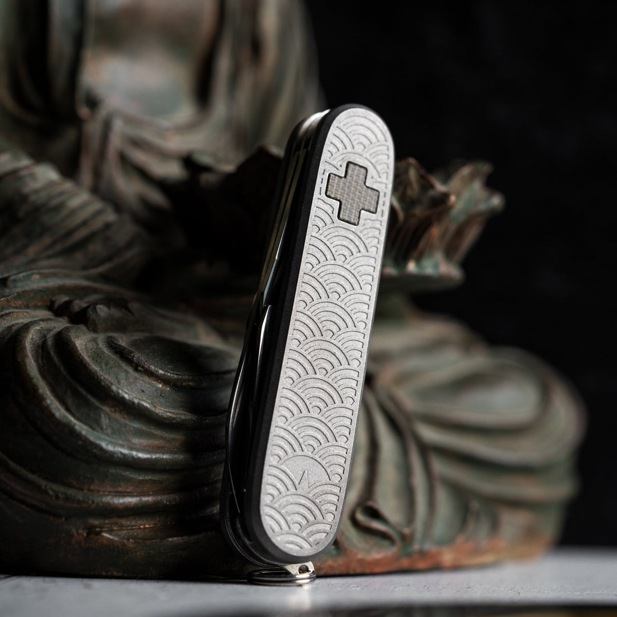 Drop Date (09/17): Daily Customs x URBAN Recruit SAK - Seigaiha Titanium w/ Green Micarta Inlay - URBAN EDC®
