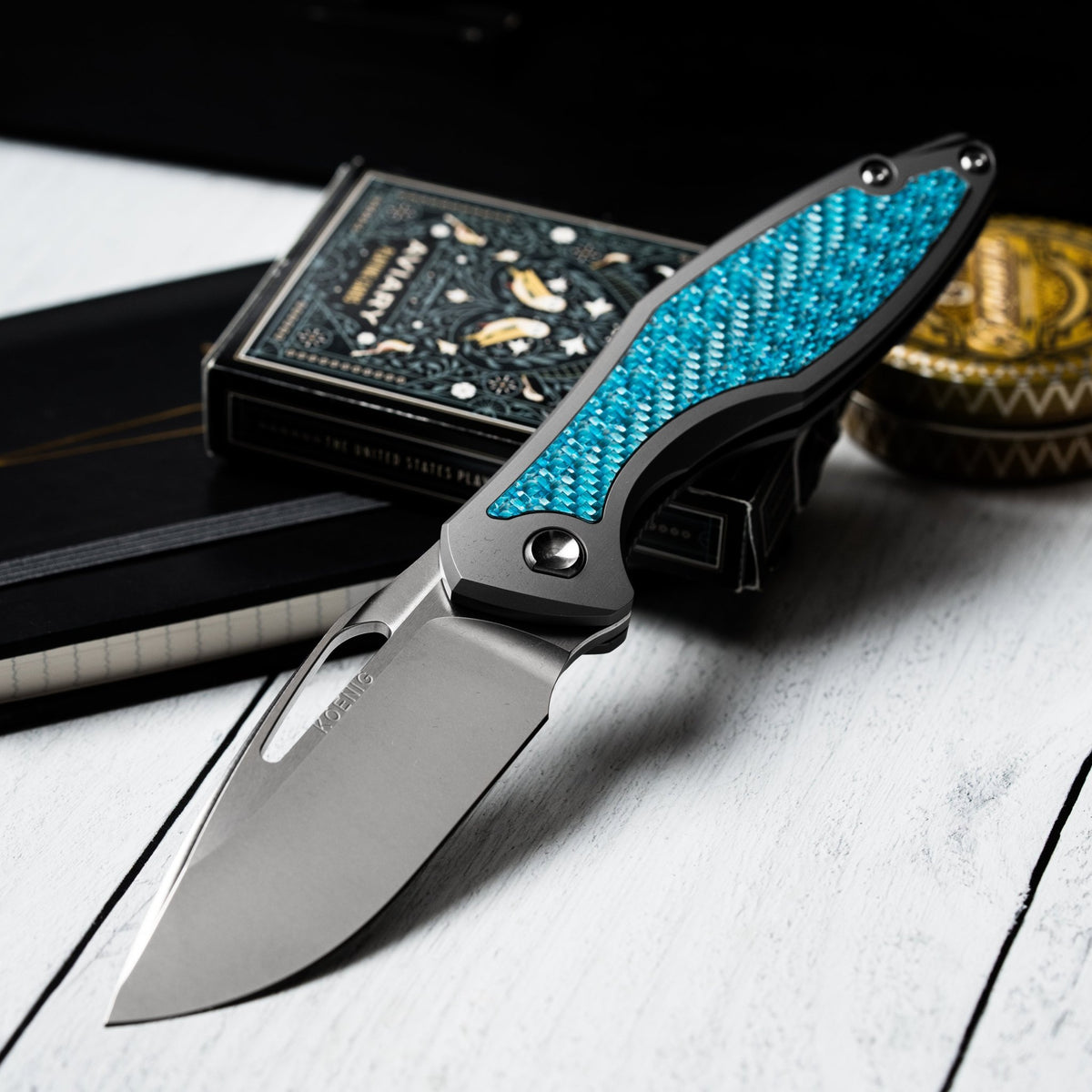 Drop Date (12/30): Koenig Arius Non - Flipper - Brightwashed w/ Polished Flats M390 & Aqua Blue Twill Inlay - URBAN EDC®