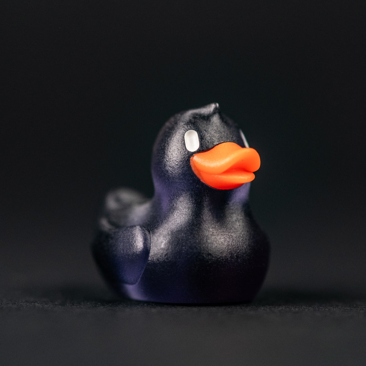 DROPPING FRI 12PM PT: Lucky Duck Lanyard Bead - Obsidian (Yamato Exclusive) - URBAN EDC®