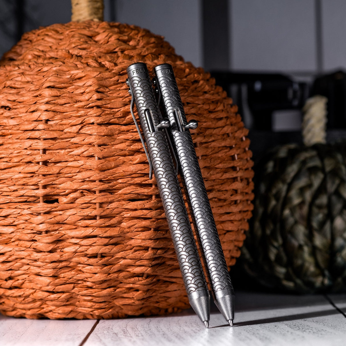 Fellhoelter TiBolt Full Size - Seigaiha Titanium - URBAN EDC®