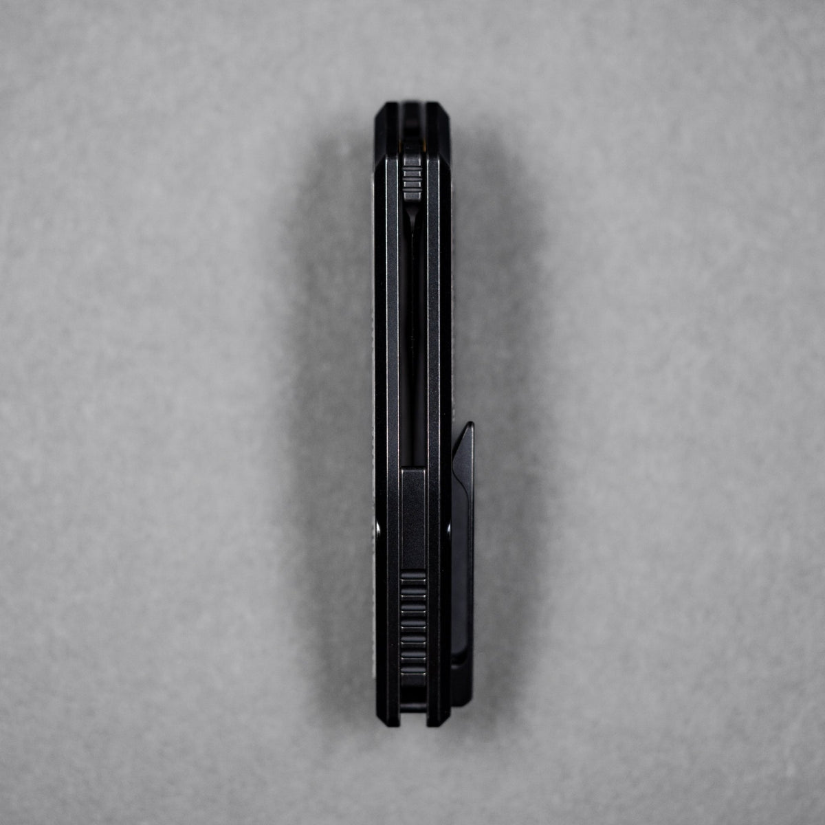 Griffin Co x URBAN Scout F3 Folder - Blackwashed Magnacut & Blackwashed Titanium w/ Grey Chaos Seigaiha™ (Yamato Exclusive) - URBAN EDC®