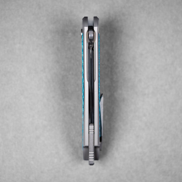 Koenig Arius Flipper - Brightwashed w/ Polished Flats M390 & Aqua Blue Twill Inlay - URBAN EDC®