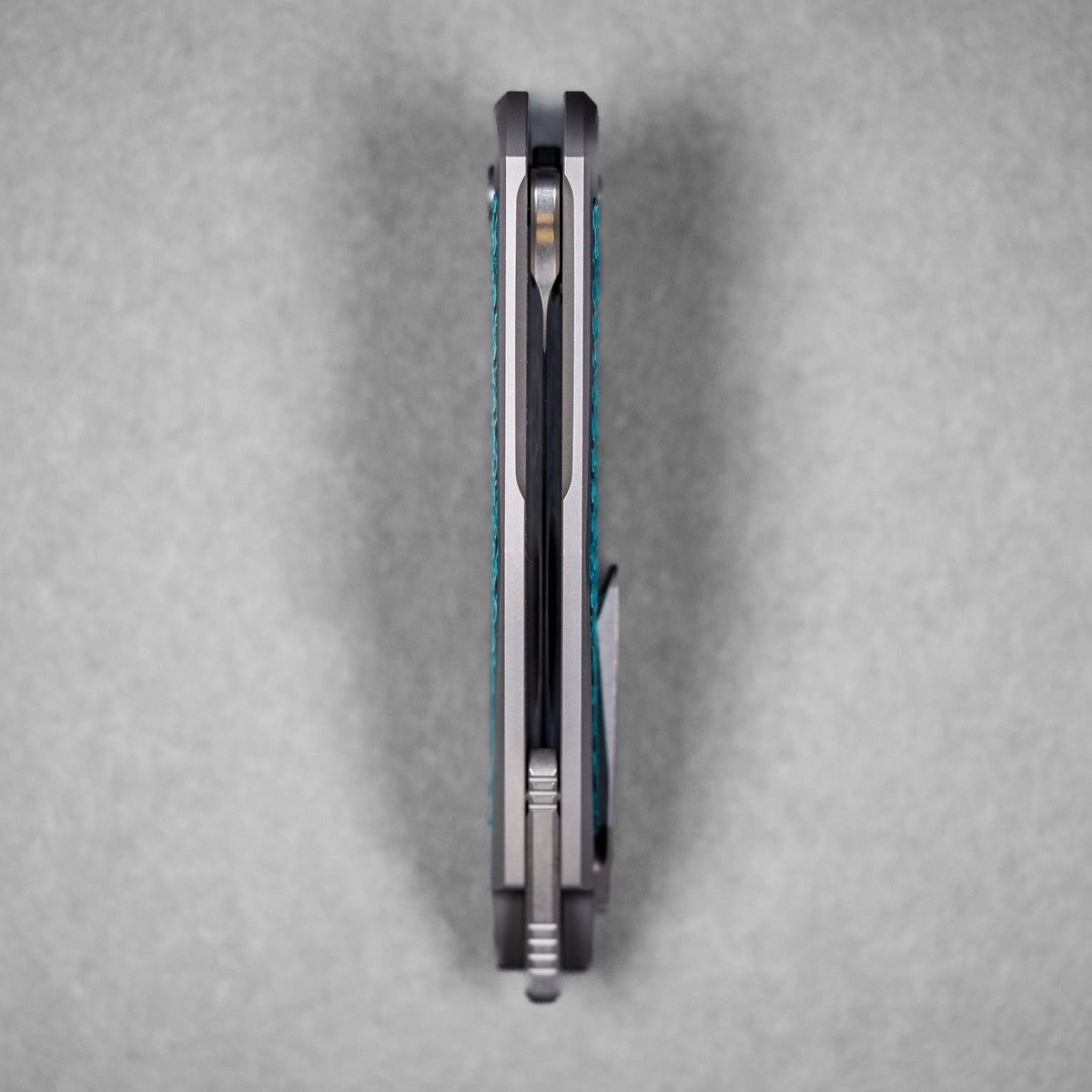 Koenig Arius Non - Flipper - Brightwashed w/ Polished Flats M390 & Aqua Teal Twill Inlay - URBAN EDC®
