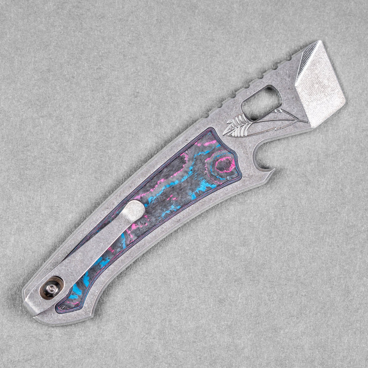 LynchNW x URBAN Best Case Scenario v2 Prybar - Miami Vice Camo Carbon - URBAN EDC®