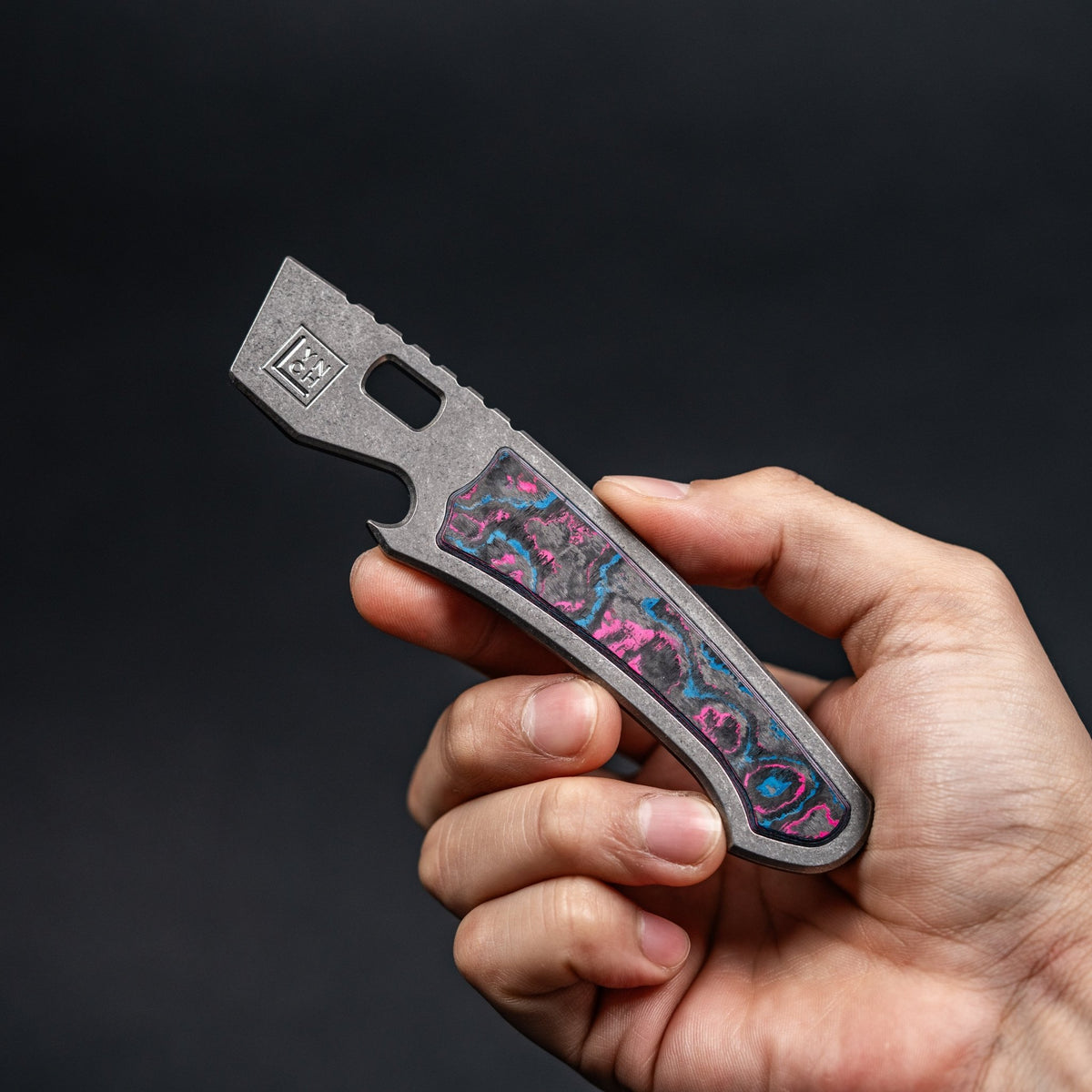 LynchNW x URBAN Best Case Scenario v2 Prybar - Miami Vice Camo Carbon - URBAN EDC®