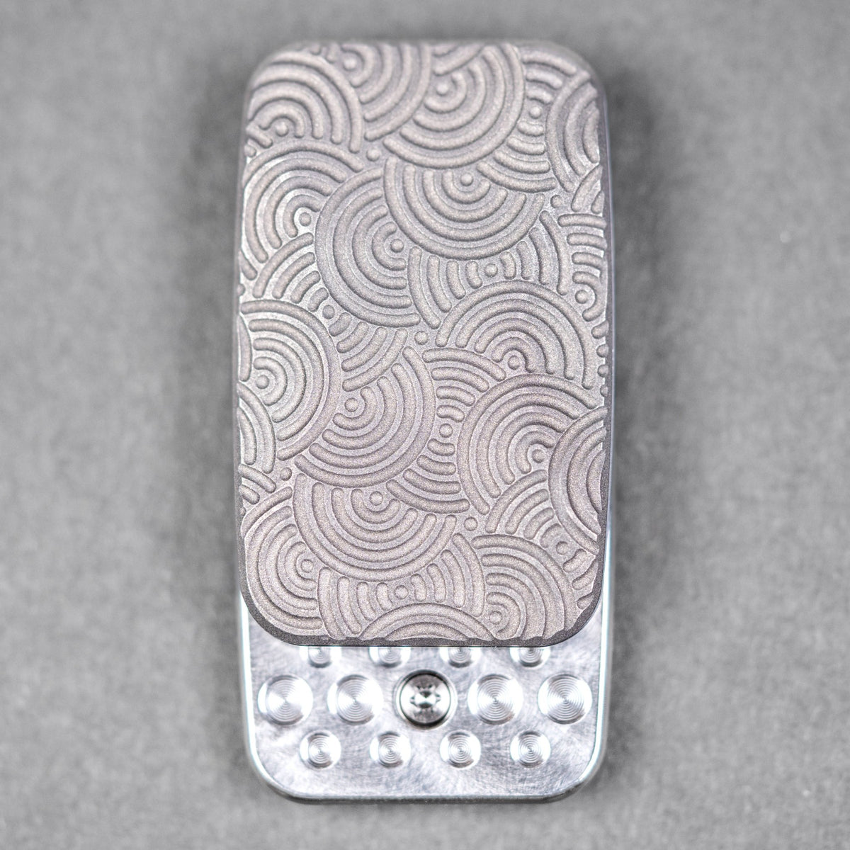 Magnus x URBAN Squashed Toad Fidget Slider - Stonewash Titanium w/ Chaos Seigaiha™ & SS Swiss Plates - URBAN EDC®
