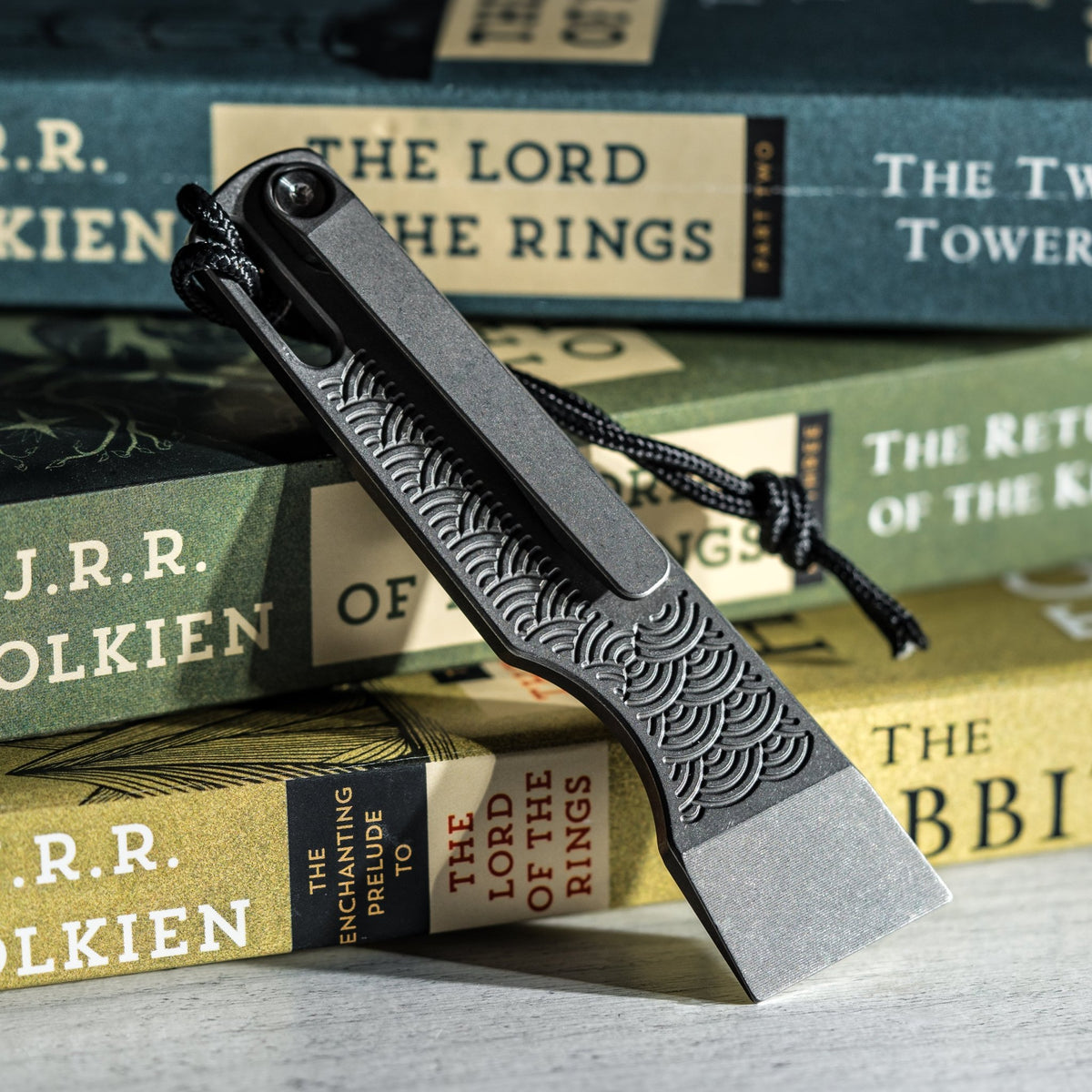 Nice Guy Machine Co x URBAN Small Sleeper 'Doris' Prybar - Seigaiha Titanium - URBAN EDC®