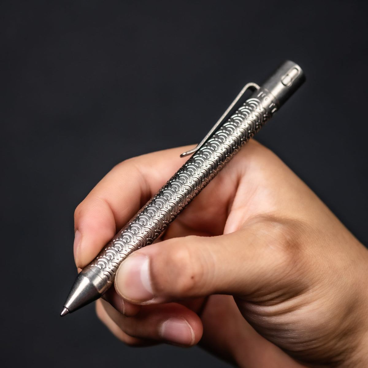 Nottingham Tactical x URBAN TiButton Single Lock Pen - Tumbled Ti Seigaiha - URBAN EDC®