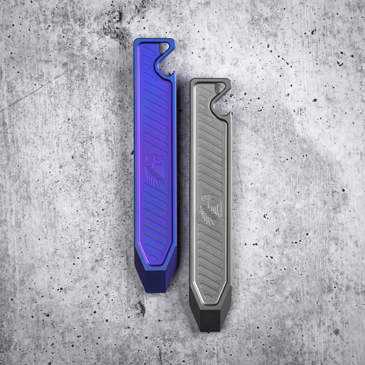 Peace Neighbor Archon Prybar - Titanium - URBAN EDC®