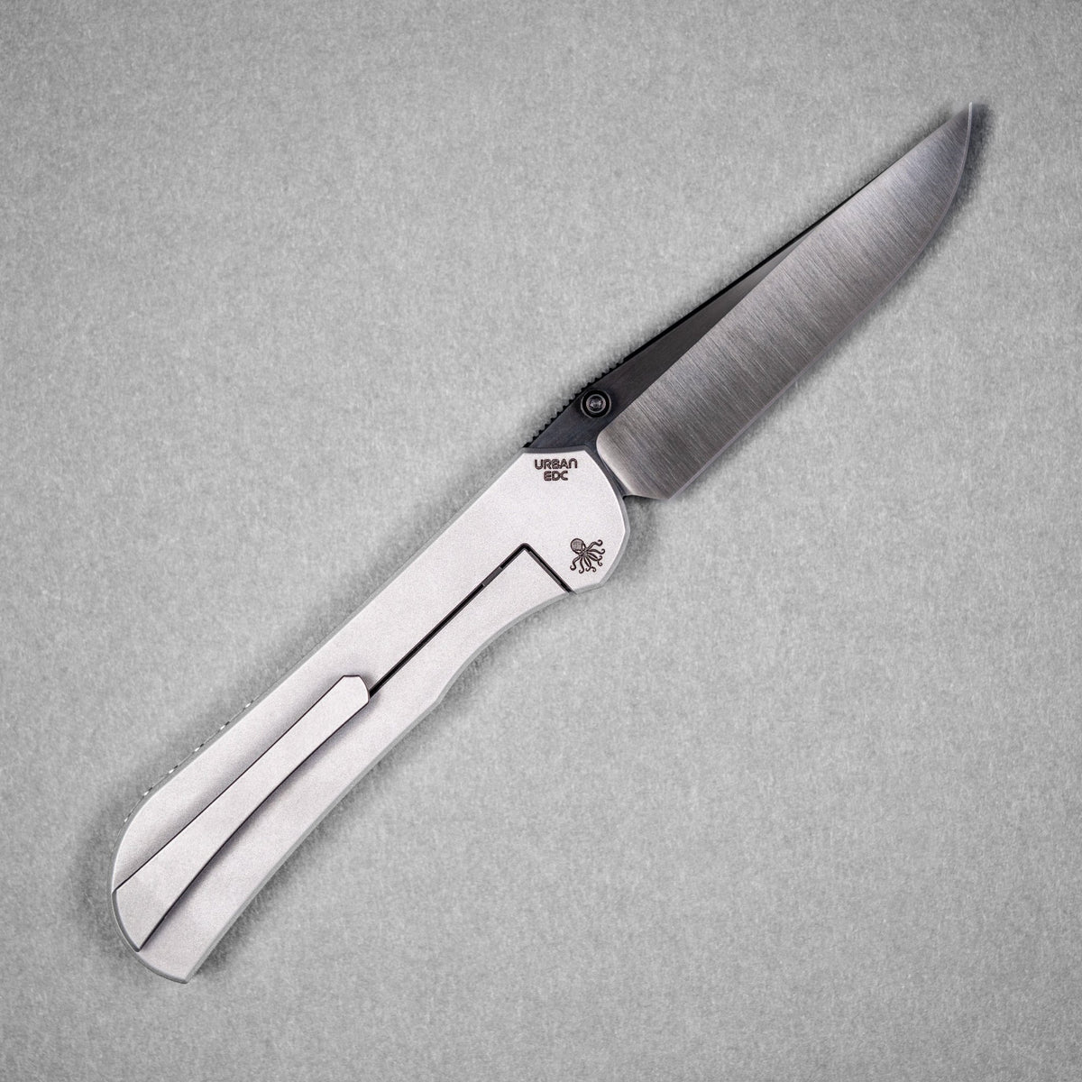 Piratech x URBAN Saga - Satin DLC S90V & Zir Blasted Titanium w/ Bead Blast DLC Chaos Seigaiha™ - URBAN EDC®