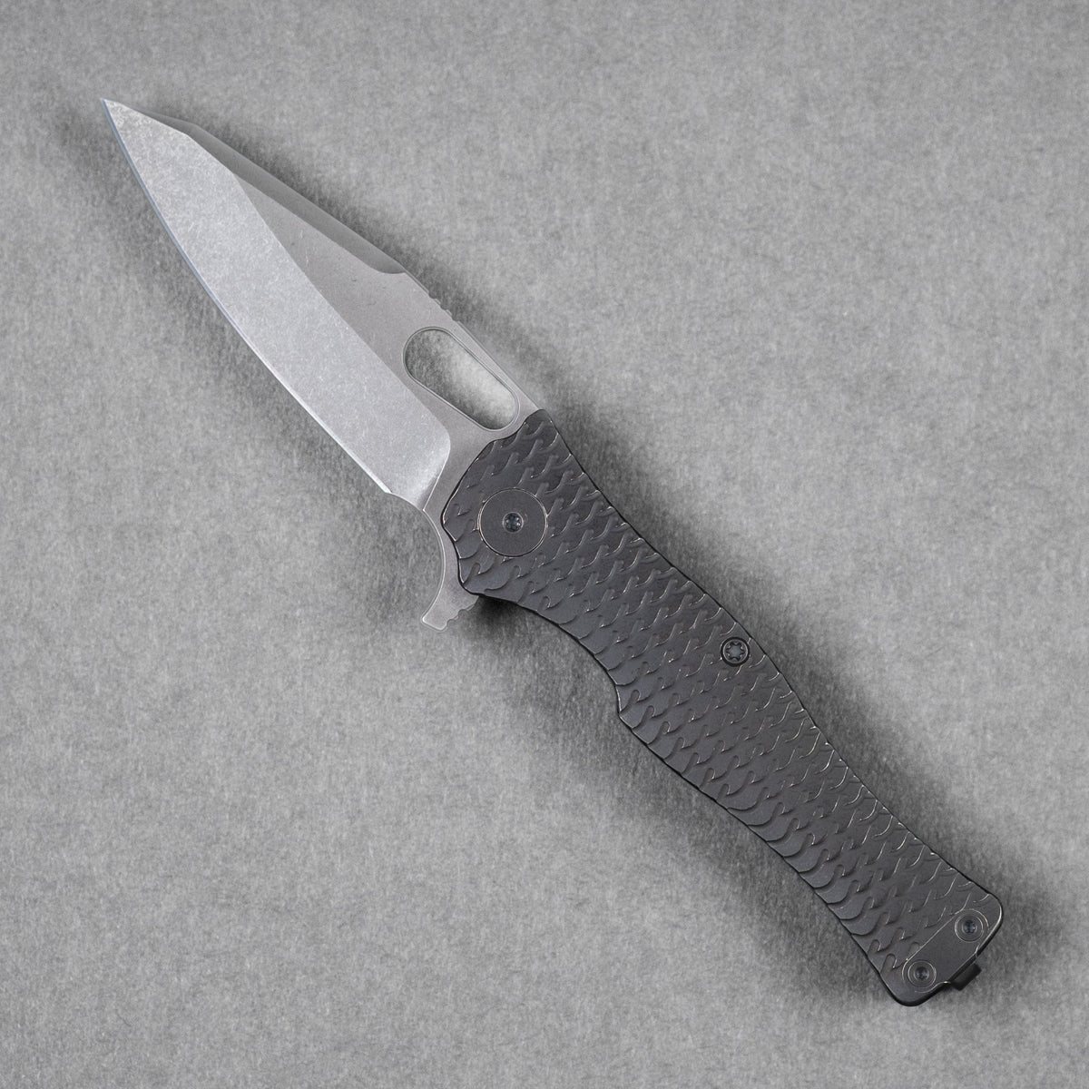 Pre - Order: URBAN Castellan - Darkwashed Magnacut & Blackwashed Titanium w/ Dragon Scale - URBAN EDC®