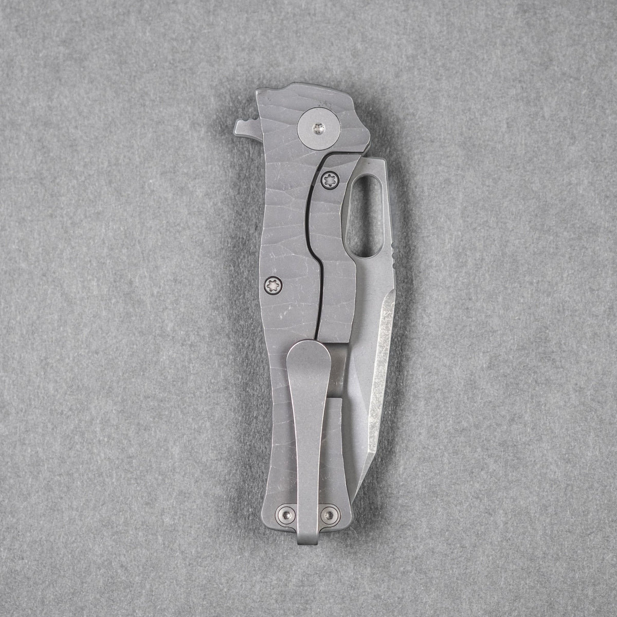 Pre - Order: URBAN Castellan - Darkwashed Magnacut & Darkwashed Titanium w/ Rock Texture - URBAN EDC®