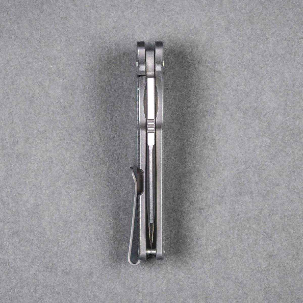 Pre - Order: URBAN Castellan - Satin Magnacut & Bead Blast Titanium w/ Dragon Scale - URBAN EDC®