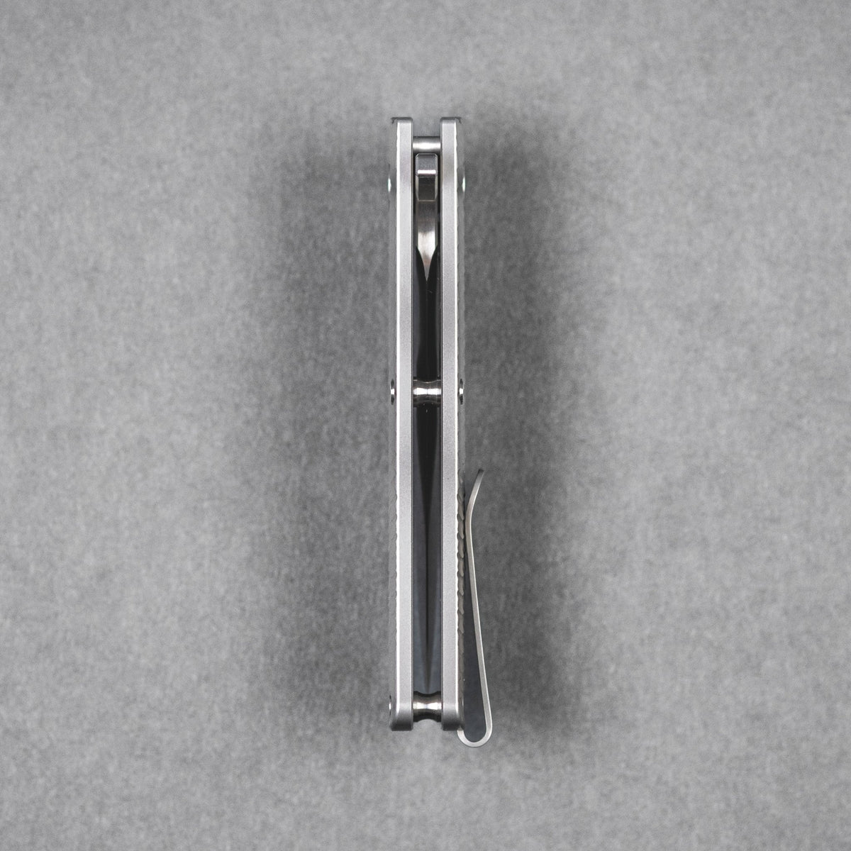 Pre - Order: URBAN Castellan - Satin Magnacut & Bead Blast Titanium w/ Dragon Scale - URBAN EDC®