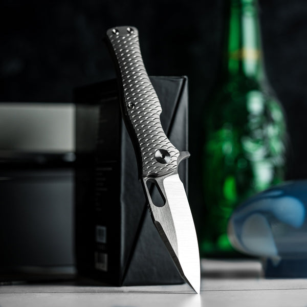 Pre - Order: URBAN Castellan - Satin Magnacut & Bead Blast Titanium w/ Dragon Scale - URBAN EDC®