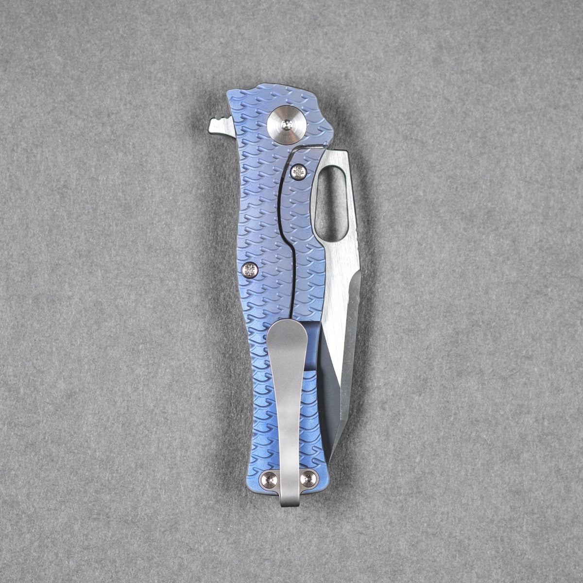 Pre - Order: URBAN Castellan - Two - Toned Magnacut & Blurple Titanium w/ Dragon Scale - URBAN EDC®