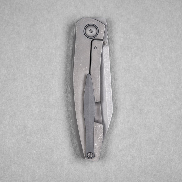 Pre - Order: URBAN Chimarra - Darkwashed Magnacut & Darkwashed Titanium w/ Zirc Pivot Collar & Clip - URBAN EDC®
