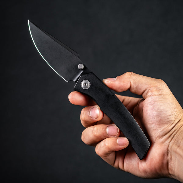 Pre - Order: URBAN Isurus - Blackwashed Magnacut & Blackwashed Ti w/ Bead Blasted Ti Hardware - URBAN EDC®