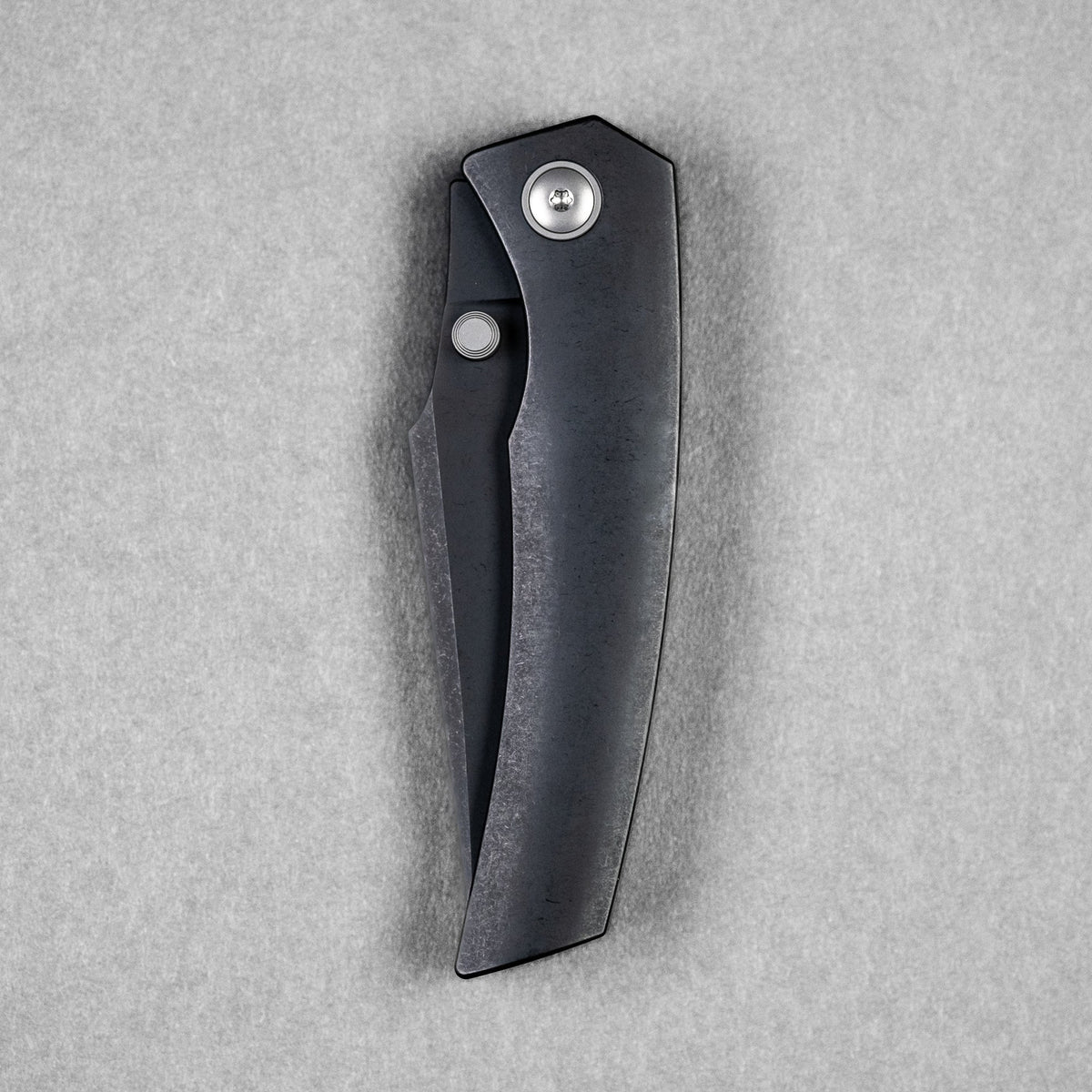 Pre - Order: URBAN Isurus - Blackwashed Magnacut & Blackwashed Ti w/ Bead Blasted Ti Hardware - URBAN EDC®