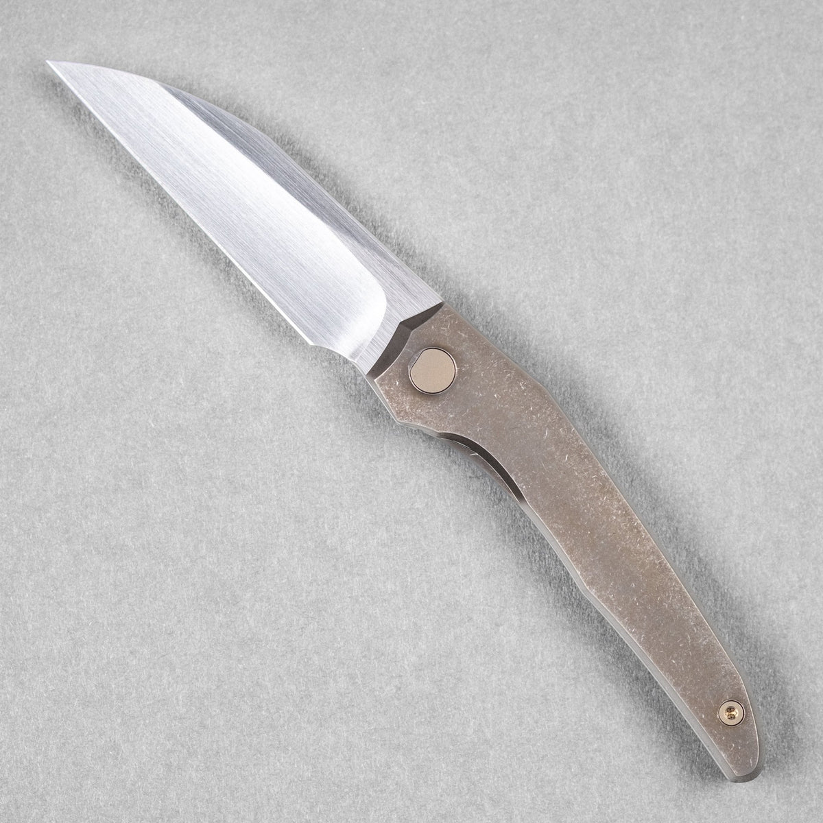 Pre - Order: URBAN Nitroglide - Hand - Rubbed Magnacut w/ Bronze Anodized Stonewash Titanium (Pre - Order Exclusive) - URBAN EDC®