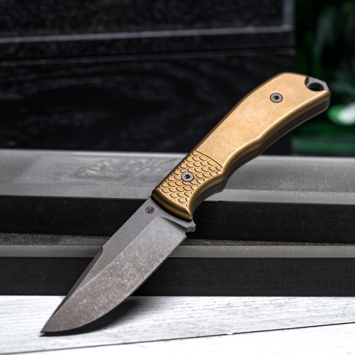 Pre-Order: URBAN Sea Dweller - Darkwashed Vanax & Stonewashed Brass - URBAN EDC®