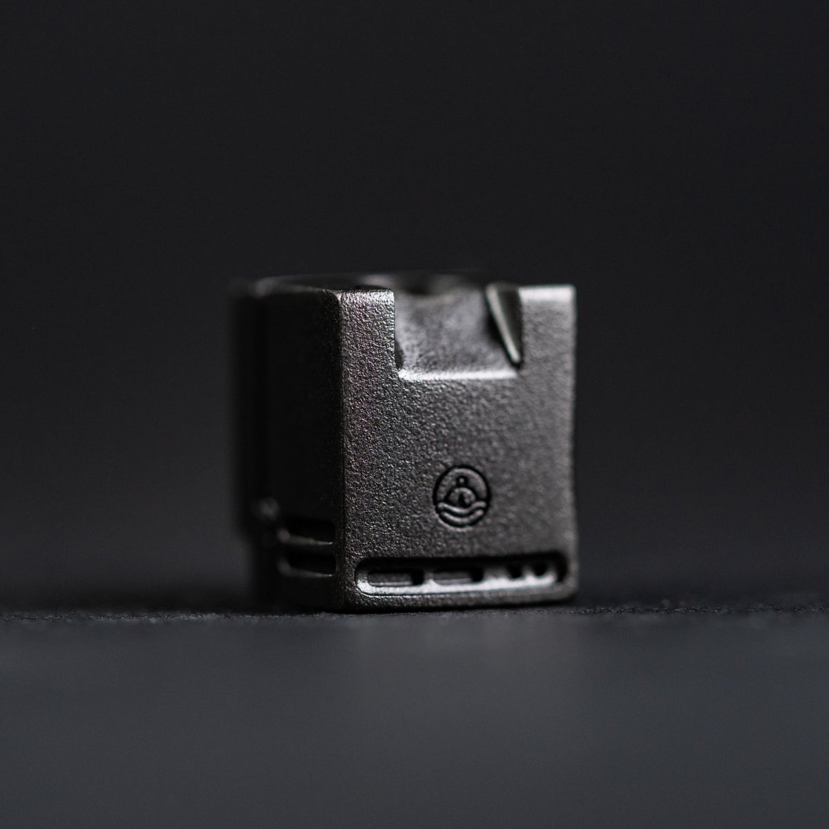 Sir MacIntyre Lanyard Bead - 'Glow in the Dark' Mode - URBAN EDC®