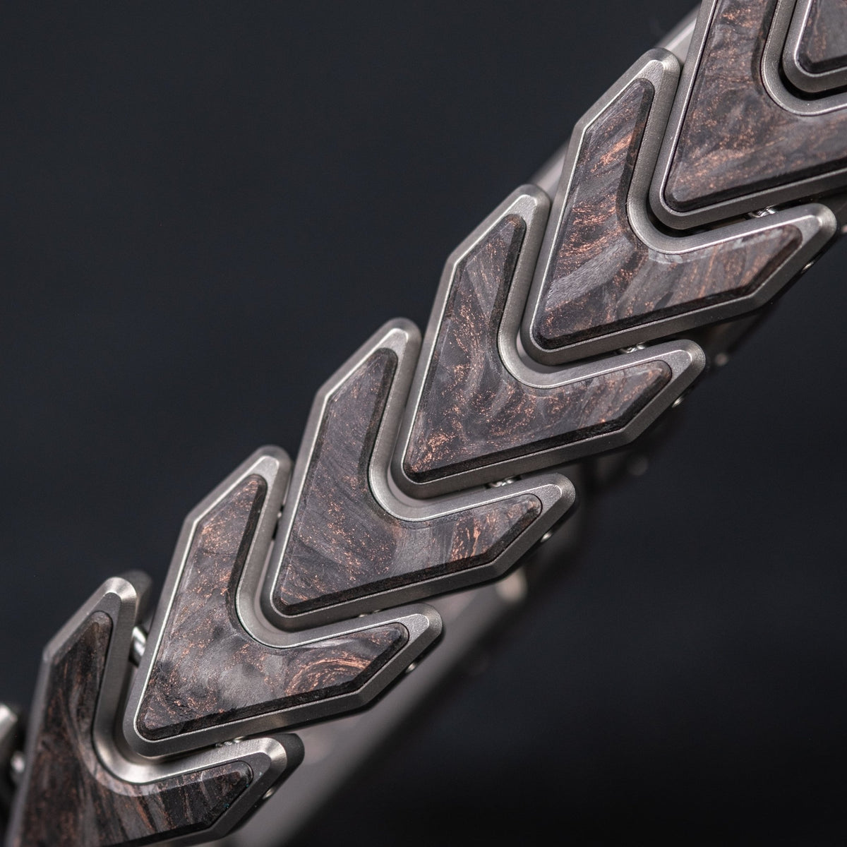 Tomas Makes Vector Bracelet - Titanium w/ Dark Matter Copper Carbon Fiber (Custom) - URBAN EDC®