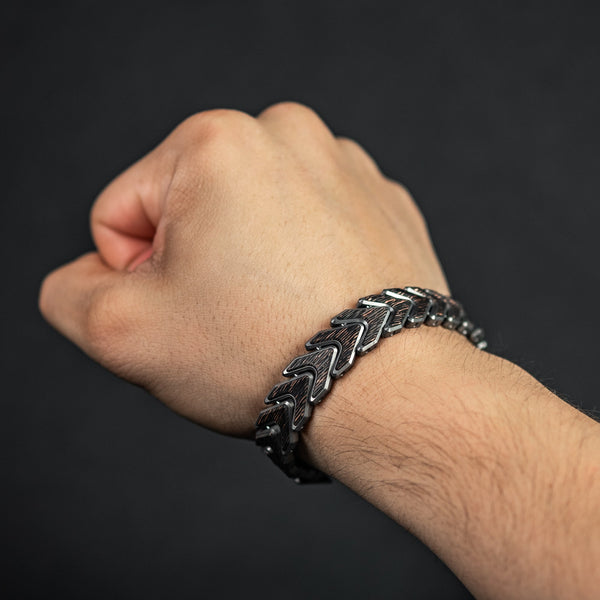 Tomas Makes Vector Bracelet - Titanium w/ Dark Matter Raindrop Copper Carbon Fiber (Custom) - URBAN EDC®