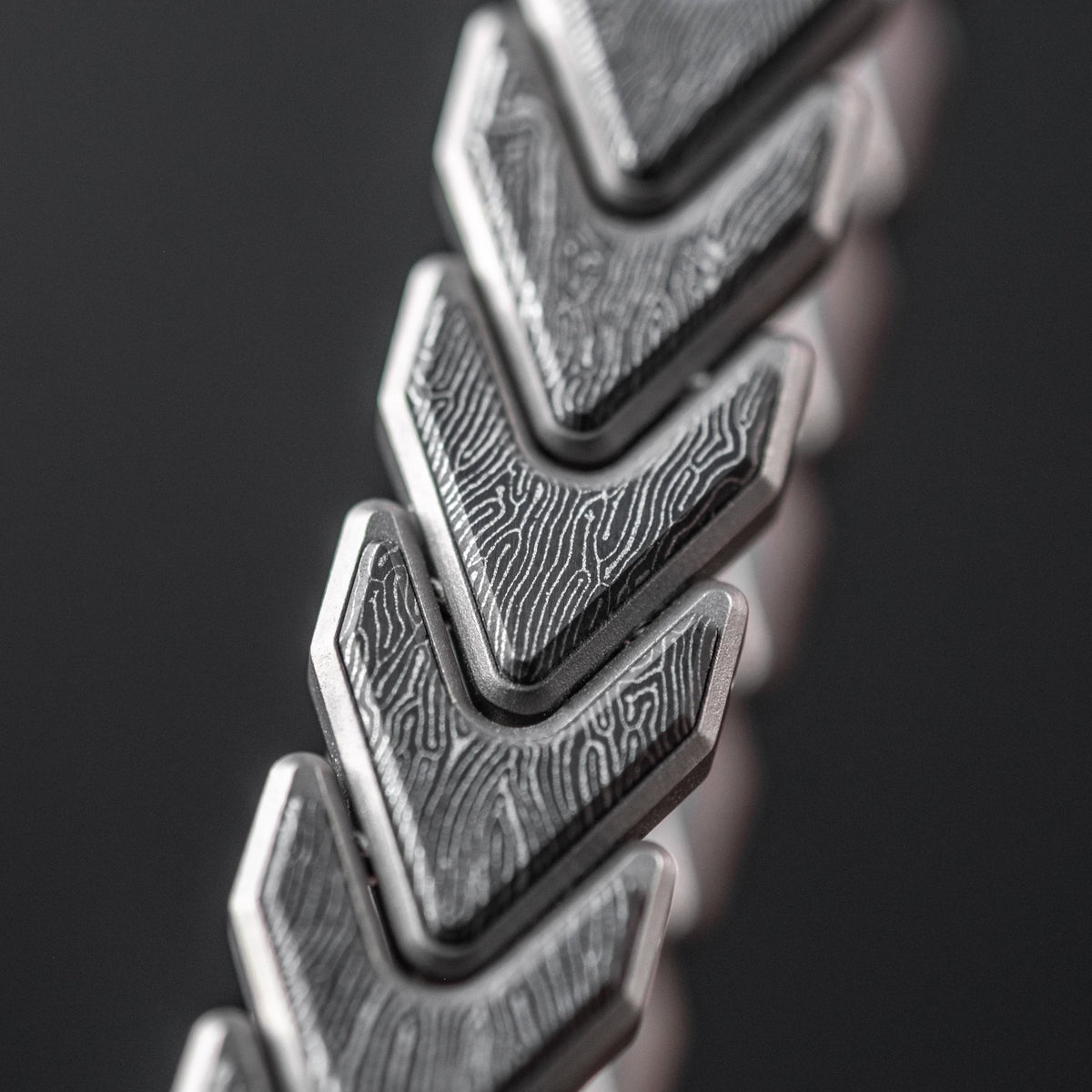 Tomas Makes Vector Bracelet - Titanium w/ Space Coral Stainless Carbon Fiber (Custom) - URBAN EDC®