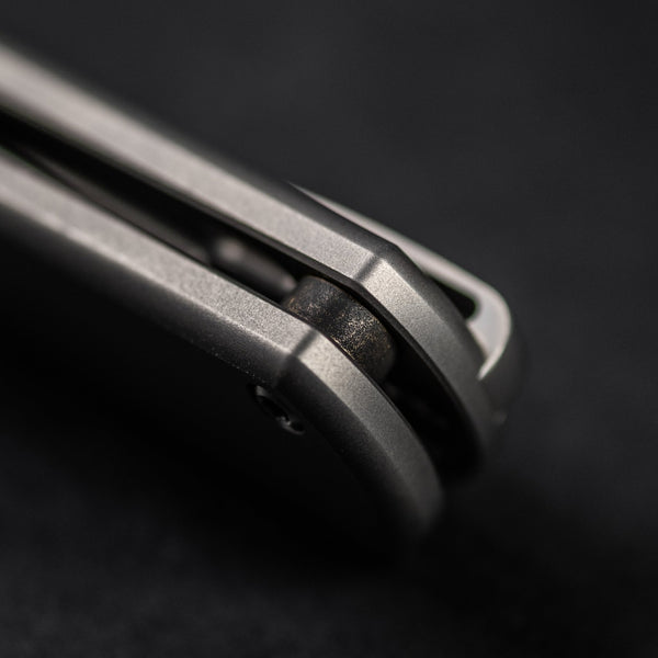 URBAN Baby Barlow - Titanium w/ Antiqued Bronze Inlay - URBAN EDC®